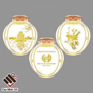 Cao Minh gift - chuyên cung cấp bình gốm sứ in logo số lượng lớn với nội dung theo yêu cầu của khách hàng