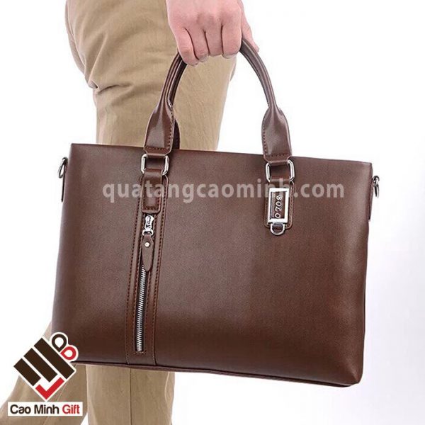 Cao Minh gift - chuyên in logo cặp da số lượng lớn theo yêu cầu của khách hàng