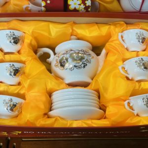 Cao Minh gift - chuyên cung cấp ấm chén sứ in logo số lượng lớn với nội dung theo yêu cầu của khách hàng