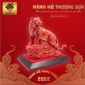Cao Minh gift - chuyên cung cấp tượng hổ phong thủy in logo số lượng lớn với nội dung theo yêu cầu của khách hàng