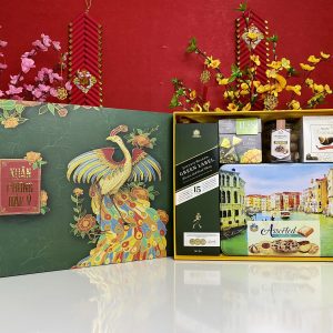 Cao Minh gift - chuyên cung cấp hộp quà tết in logo số lượng lớn với nội dung theo yêu cầu của khách hàng