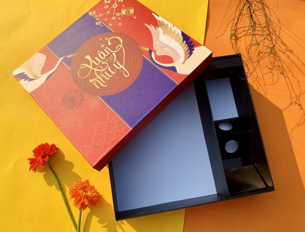 Cao Minh gift - chuyên cung cấp hộp quà tết số lượng lớn với nội dung in logo theo yêu cầu của khách hàng