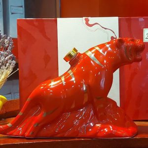 Cao Minh gift - chuyên cung cấp rượu hổ bình sứ in logo số lượng lớn với nội dung in logo theo yêu cầu của khách hàng