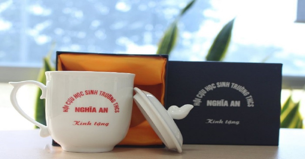 cốc uống nước Bát Tràng- lựa chọn hàng đầu cho bạn