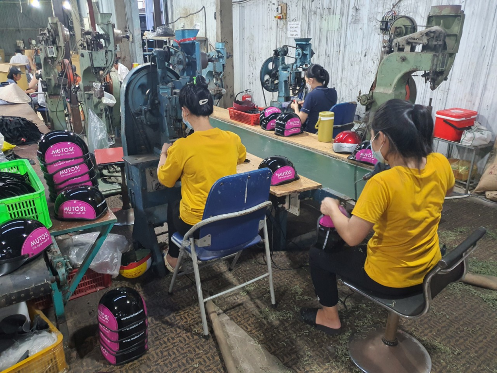 Những điều quan trọng khi chọn mũ bảo hiểm làm quà tặng quảng cáo