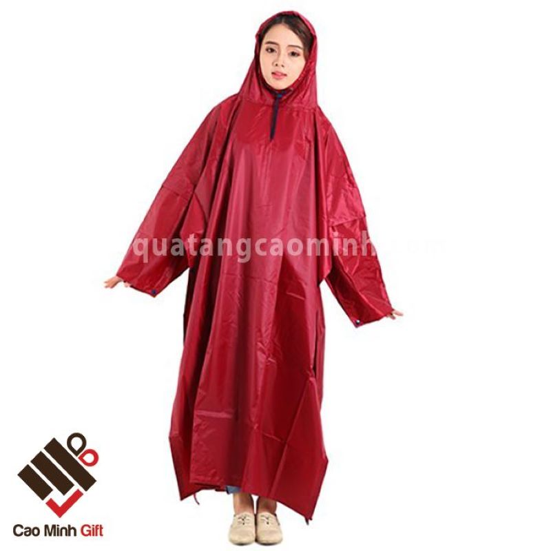 In áo mưa số lượng ít