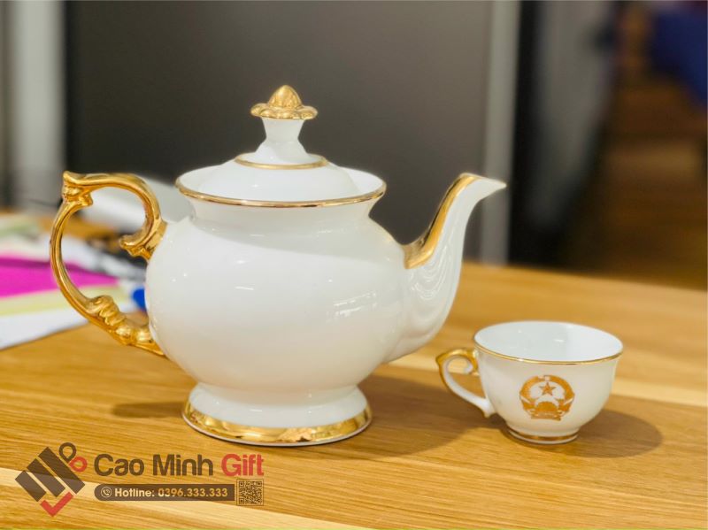 Quà tặng ấm chén in logo