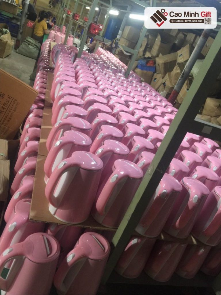 Quà tặng ấm siêu tốc in logo