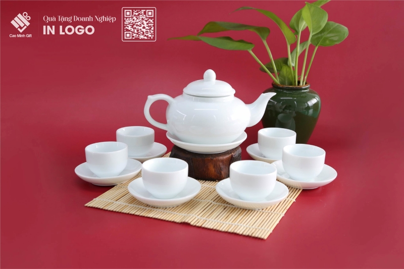 Ấm chén bát tràng in logo