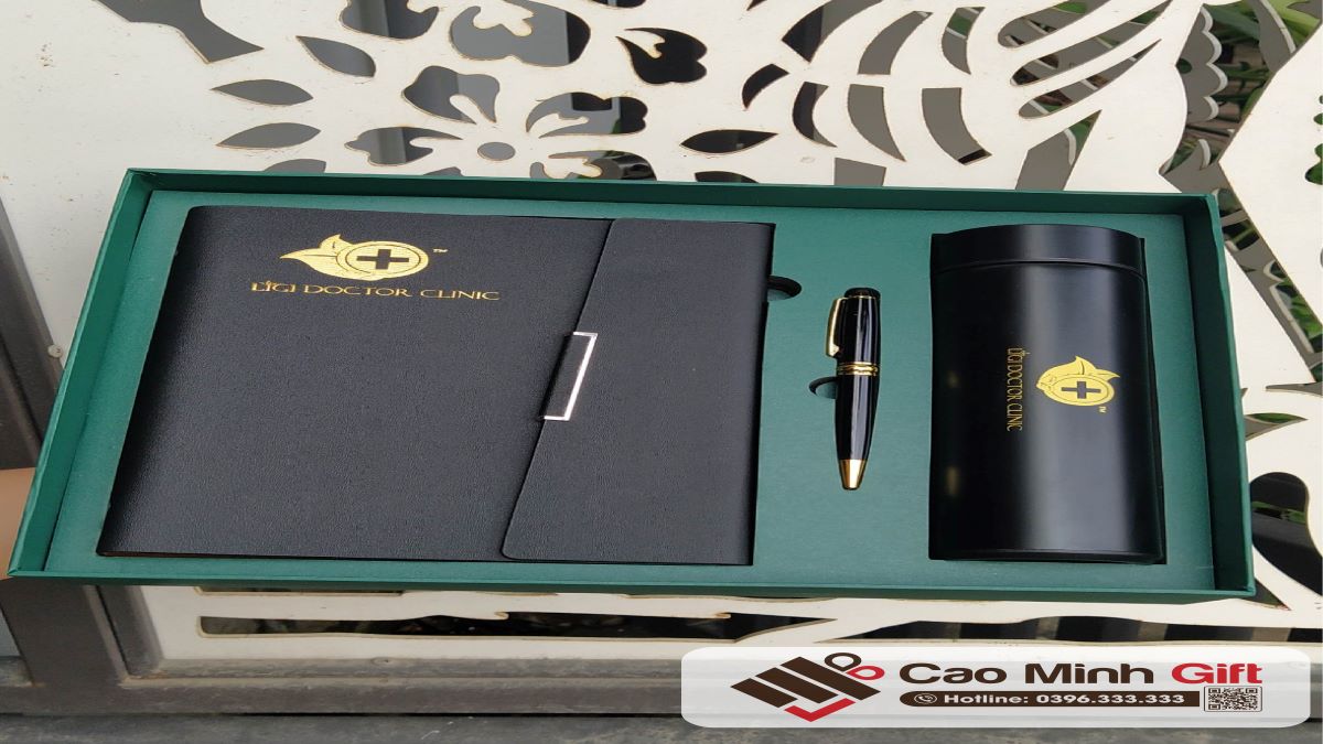 quà tặng in logo công ty