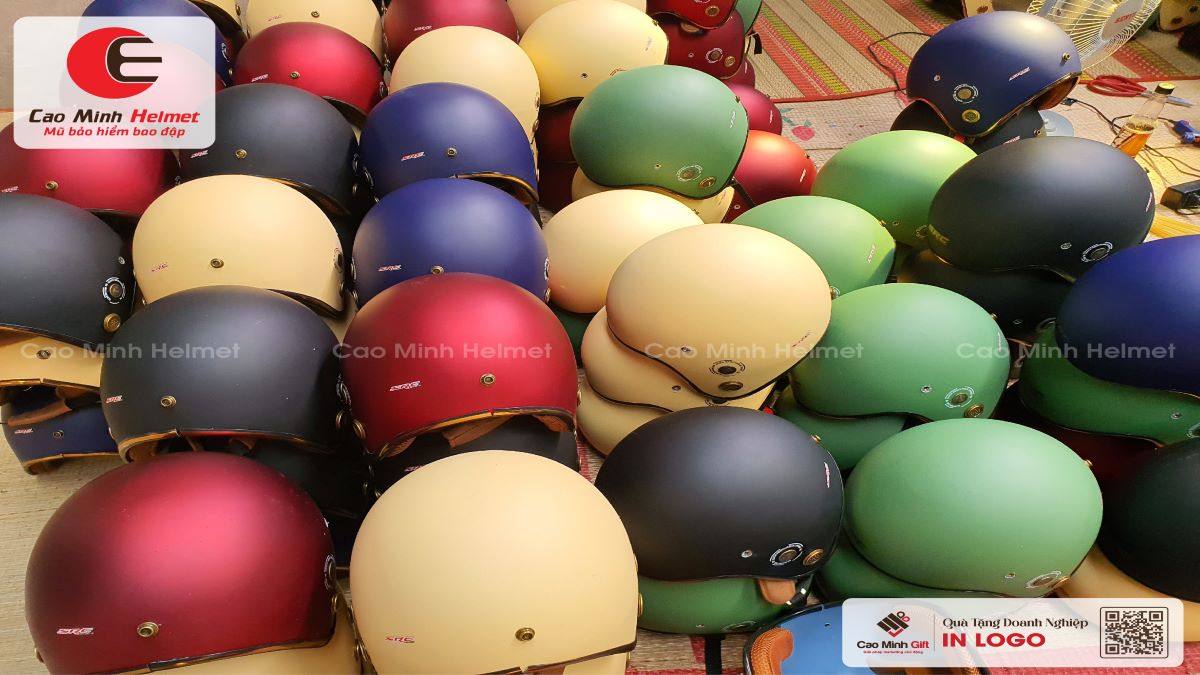 quà tặng mũ bảo hiểm trẻ em