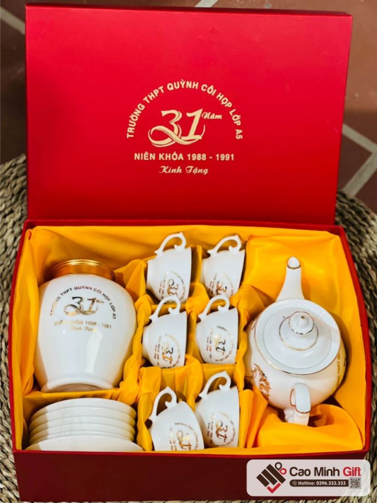 bộ ấm chén làm quà tặng in logo