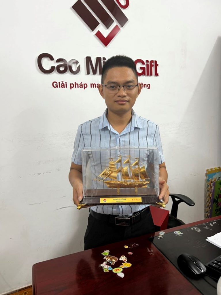 quà tặng dát vàng dịp 20/10