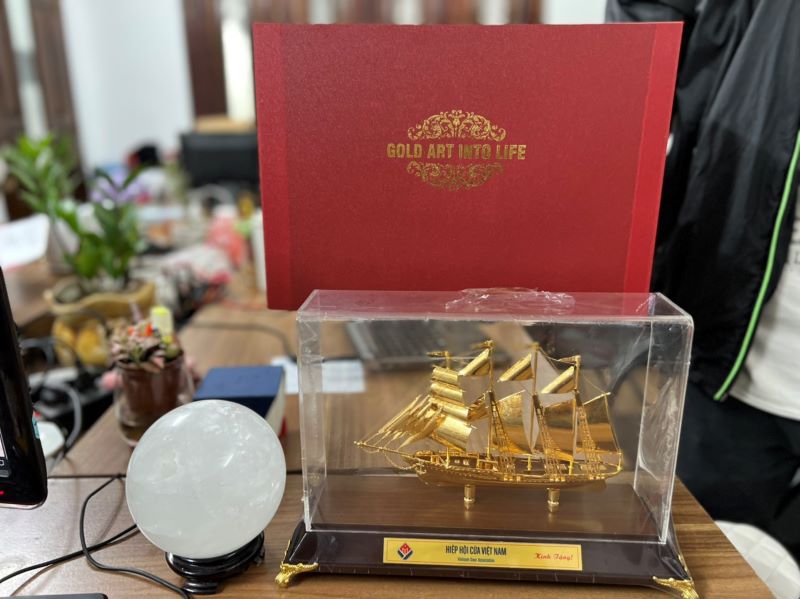 quà tặng dát vàng dịp 20/10