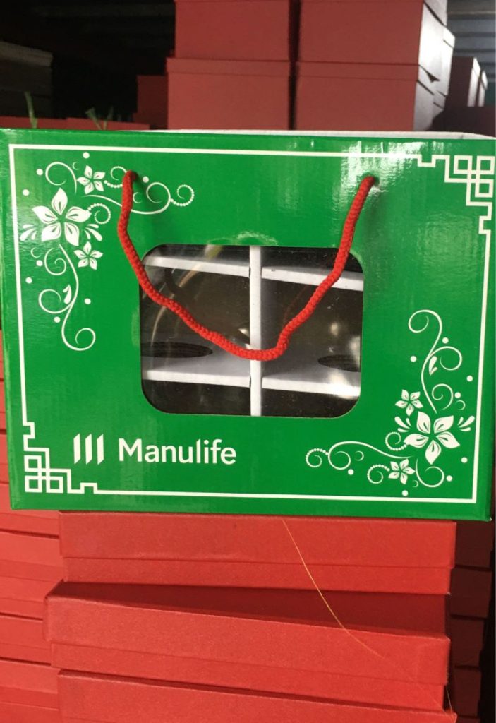 túi giấy đựng quà tết có quai