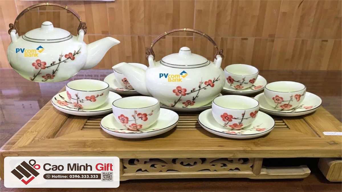 Bộ ấm chén vẽ hoa
