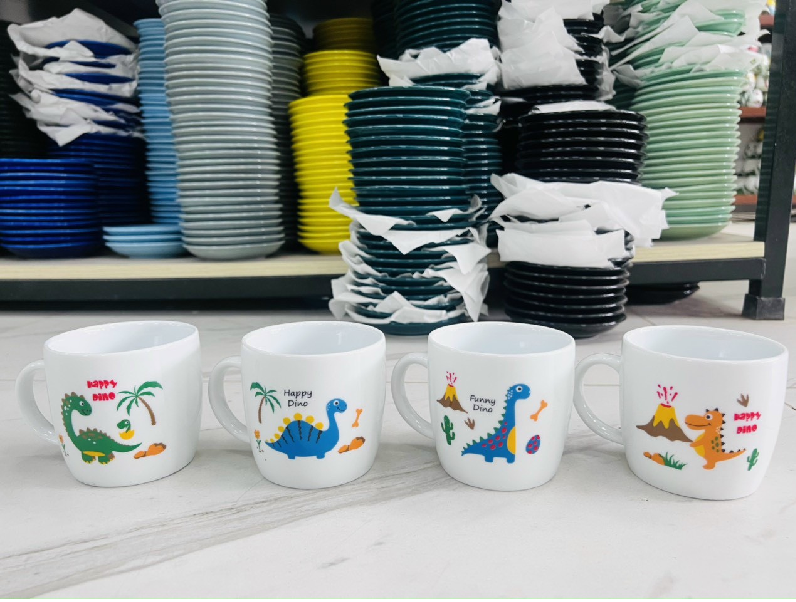 Cốc sứ in logo hoạt hình