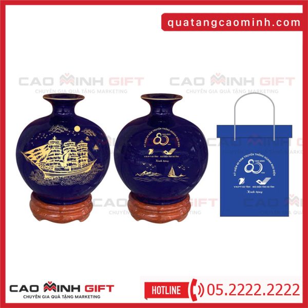 Cao Minh gift - chuyên cung cấp bình hút lộc kỷ niệm in ấn theo yêu cầu của khách hàng