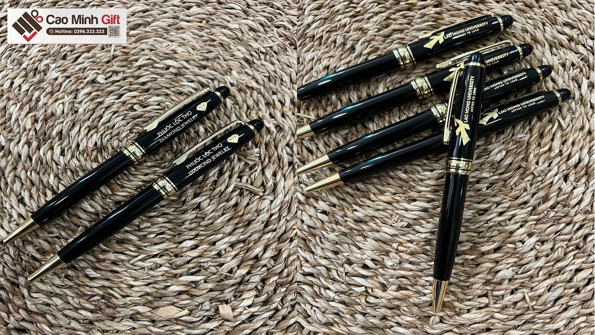 bút ký khắc tên