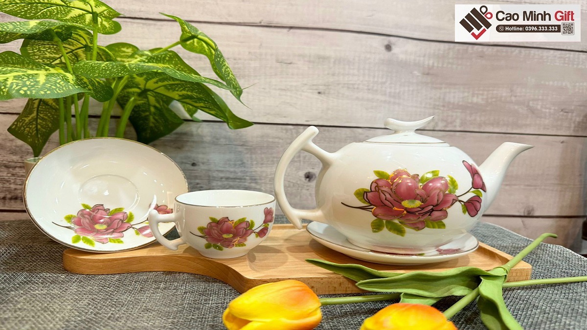 Ấm chén vẽ hoa in logo