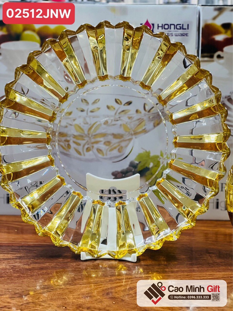 Bát thả hoa pha lê