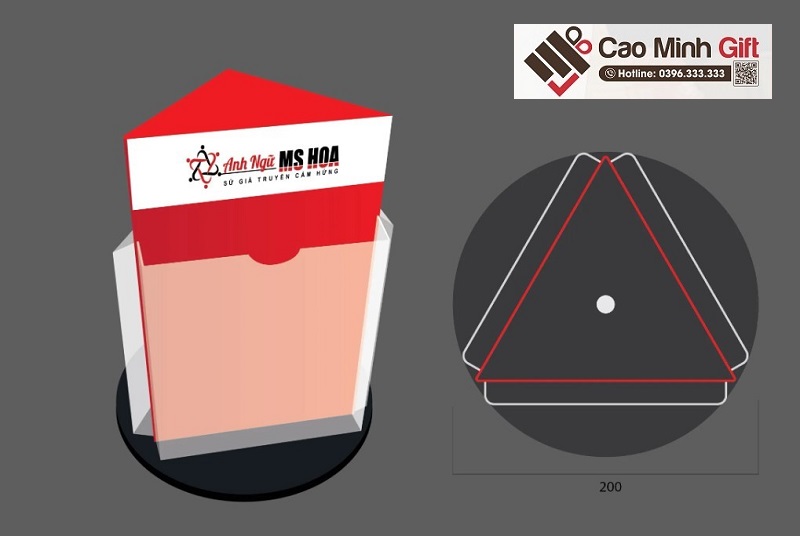 kệ mica in logo để bàn