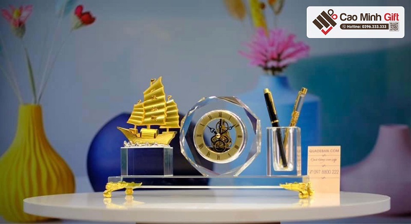 quà tặng Quốc Khánh 2/9