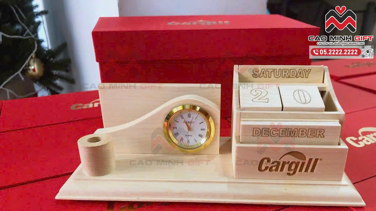 Top 4 loại lịch Tết in logo được ưa chuộng tại Cao Minh gift