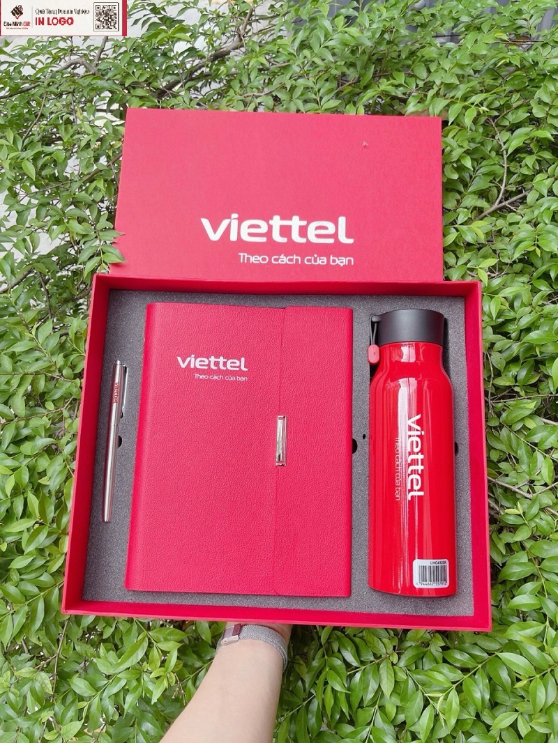 Bộ quà tặng sổ da mix bình giữ nhiệt in logo