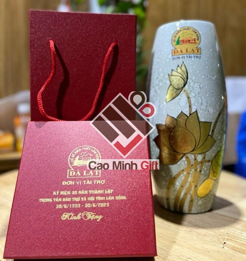 Lọ hoa gốm sứ in logo