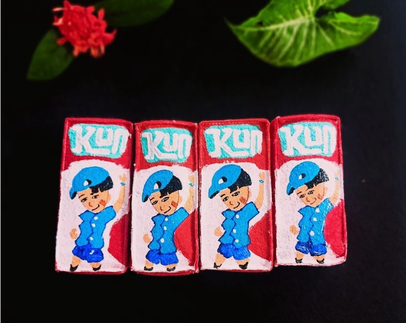 Hộp sữa nhồi bông vải nỉ in/ thêu logo theo yêu cầu