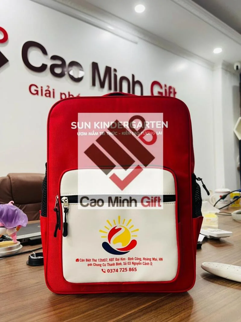 Balo in ấn là một trong những lựa chọn hàng đầu cho quà tặng sự kiện