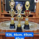 Cúp vinh danh nhân viên xuất sắc