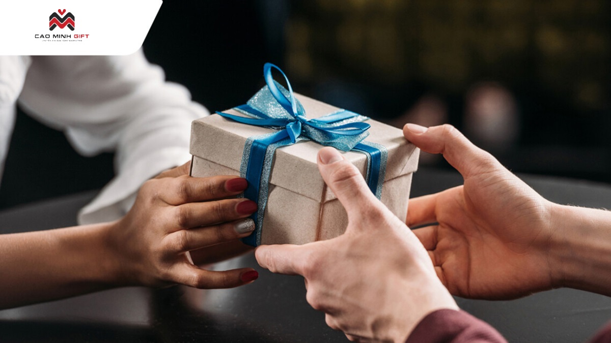 Qùa tặng cuối năm tri ân khách hàng