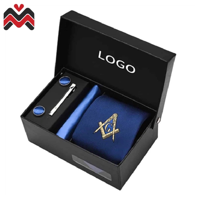 Quà tặng cà vạt, khăn lụa