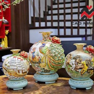 Bộ tam bình hút lộc Thuận buồm xuôi gió, Mã đáo thành công và Công đào Bát Tràng đắp nổi đẹp mê người