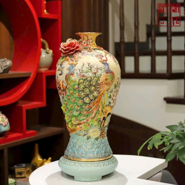 Mai bình tích lộc Công Đào Bát Tràng đắp nổi đẹp hết ý