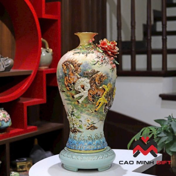 Mai bình tích lộc Mã đáo thành công Bát Tràng đắp nổi