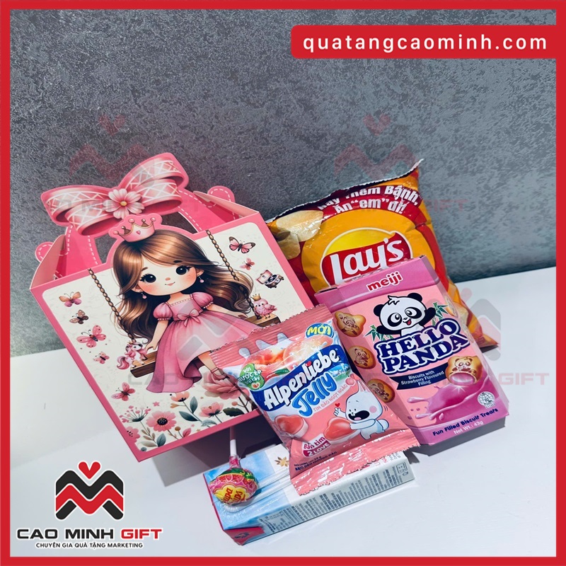 Set quà tặng 1/6 cho bé ngọt ngào và ý nghĩa