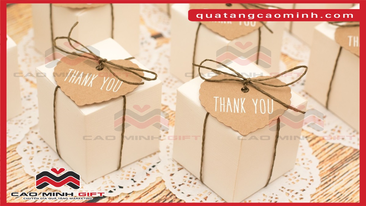 Quà tặng Door gift