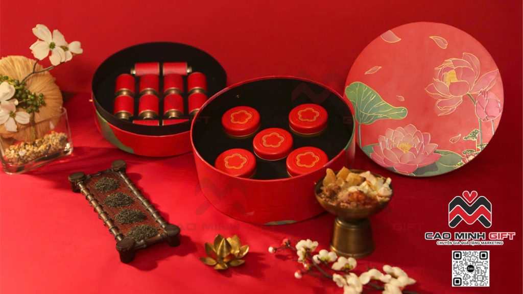 Set trà Thiết Quan Âm và mứt – Quà tặng tinh tế đậm vị an yên