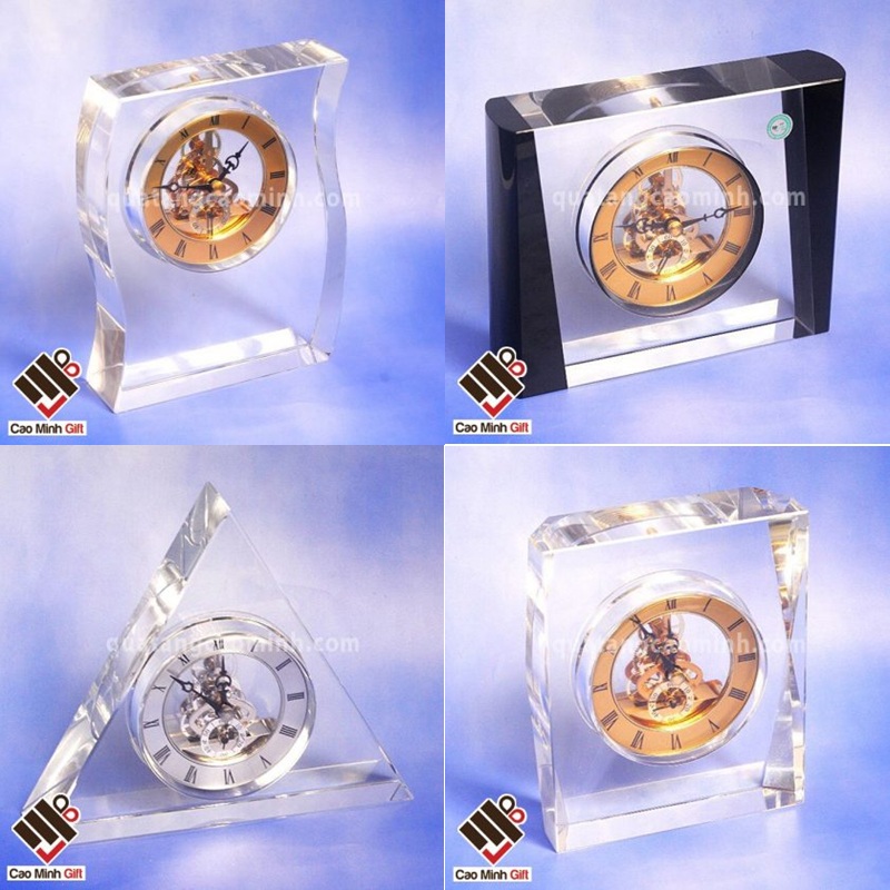 Đồng hồ pha lê khắc logo theo yêu cầu