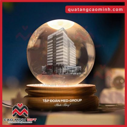 Pha lê khắc laser 3D – Món quà tinh tế, đẳng cấp và giàu cảm xúc!