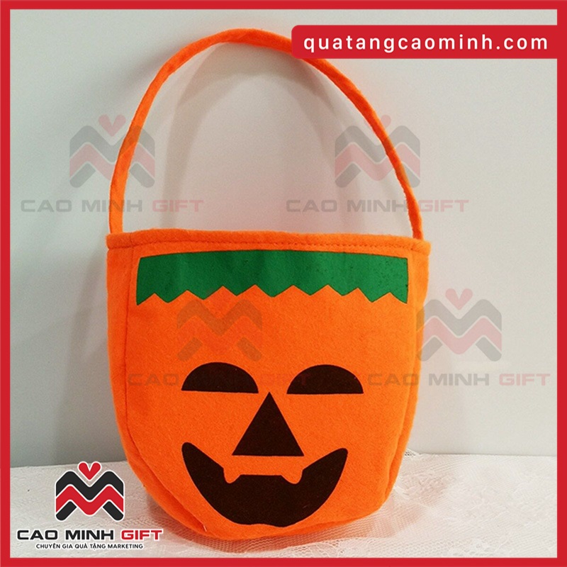 Quà tặng hóa trang Halloween