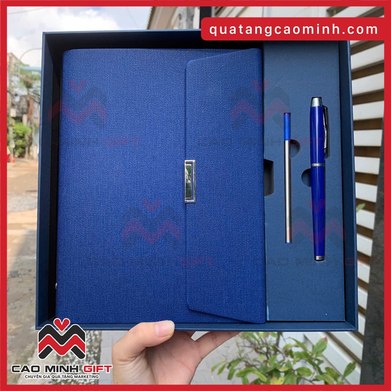 Hũ đựng mứt gốm sứ và bộ giftset văn phòng