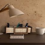 Lịch gỗ để bàn cao cấp: Thiết kế đẹp – độc – đa chức năng cho dân văn phòng