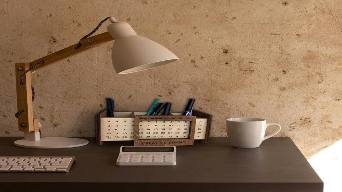 Lịch gỗ để bàn cao cấp: Thiết kế đẹp – độc – đa chức năng cho dân văn phòng