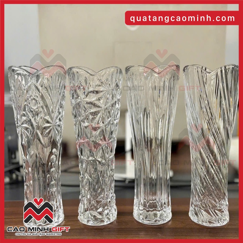 Bình hoa thủy tinh - Món quà Tết mang ý nghĩa phong thủy & trang trí