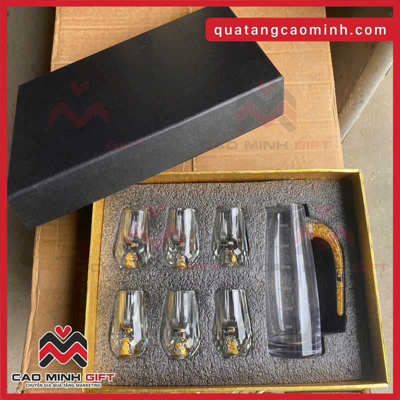 Gợi ý quà tặng khách VIP sang trọng nhưng tinh tế