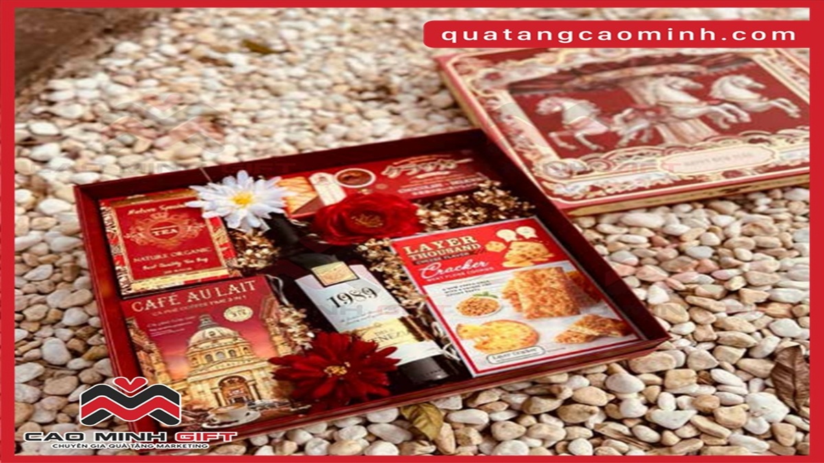 Trên tay set quà Tết doanh nghiệp Chiến Mã Vượng Niên – Bí quyết ghi dấu ấn tượng